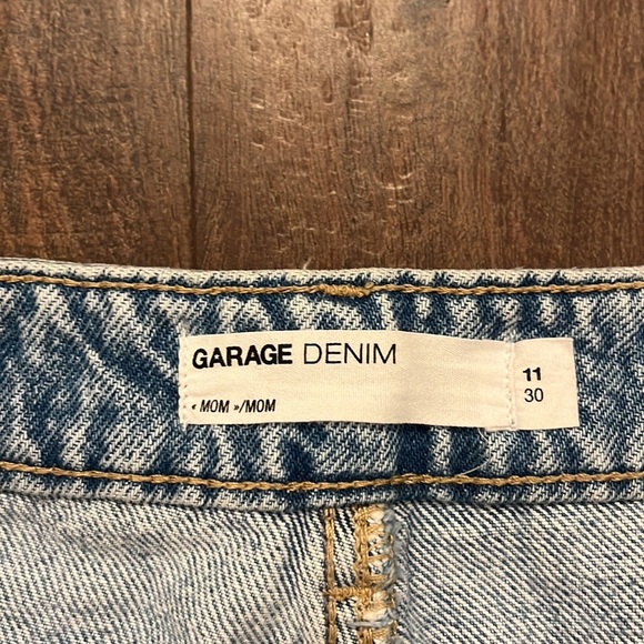 Garage Ripped Mom Jeans - Picture 2 of 2